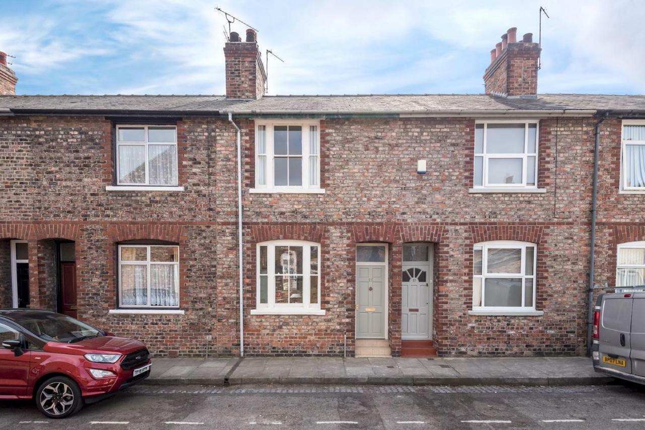 Ferienwohnung Charming Base For 5 Near Bishy Rd Pass The Keys York Exterior foto