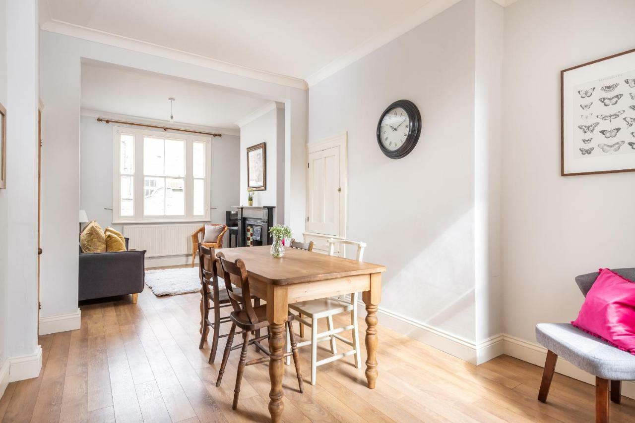 Ferienwohnung Charming Base For 5 Near Bishy Rd Pass The Keys York Exterior foto